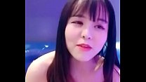 hd 大波美眉撕破絲襪和粉絲在ktv嗨 best